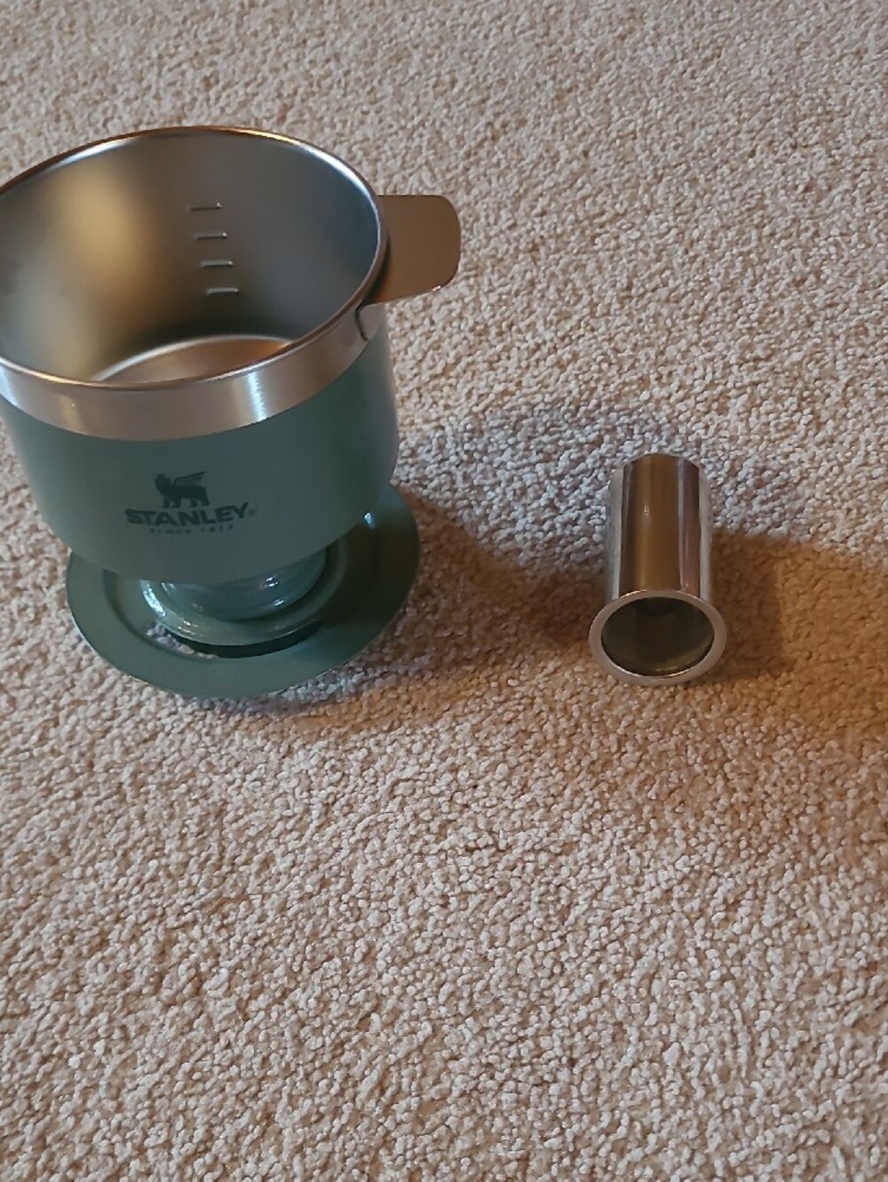 Stanley Olive Green Stainless Coffee Dripper - Picture 2 of 3